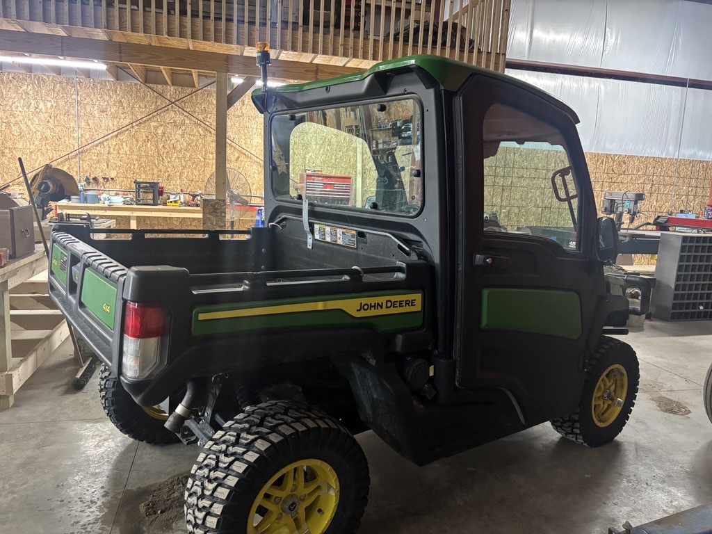 2023 John Deere XUV 835R Image 5
