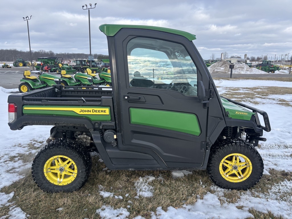 2023 John Deere XUV 835R Image 21