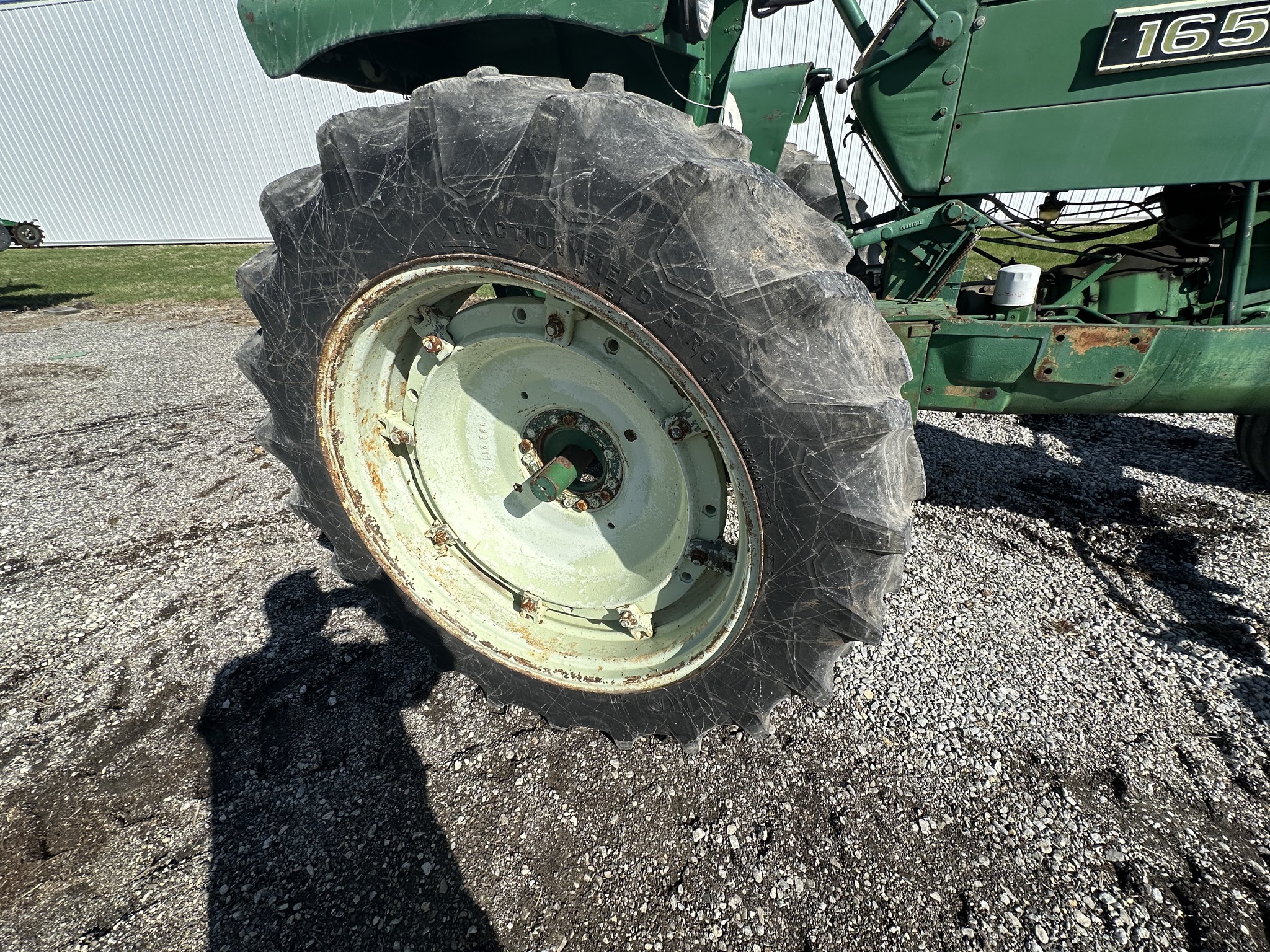 1969 Oliver 1655 Image 10