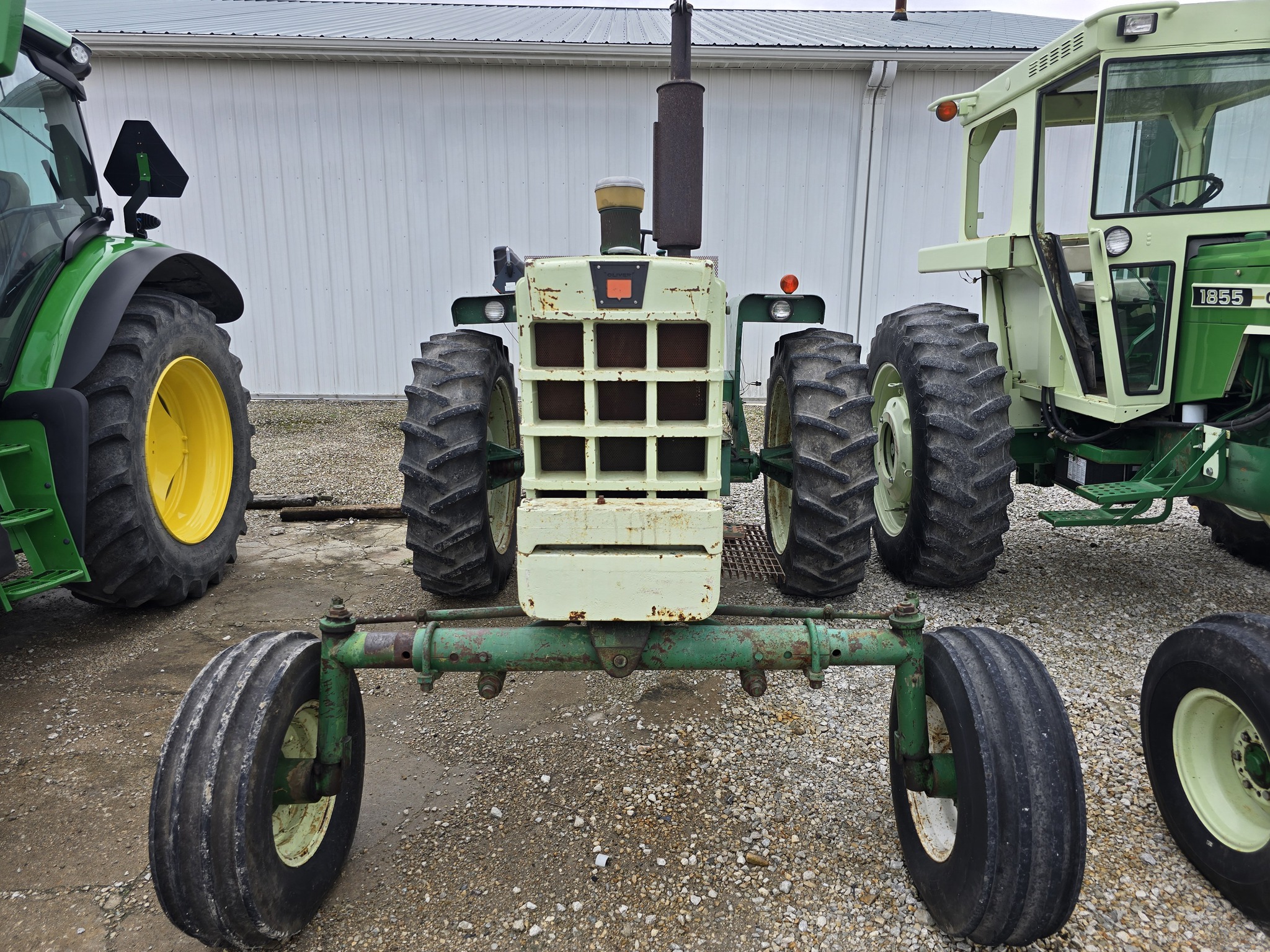 1969 Oliver 1655 Image 2