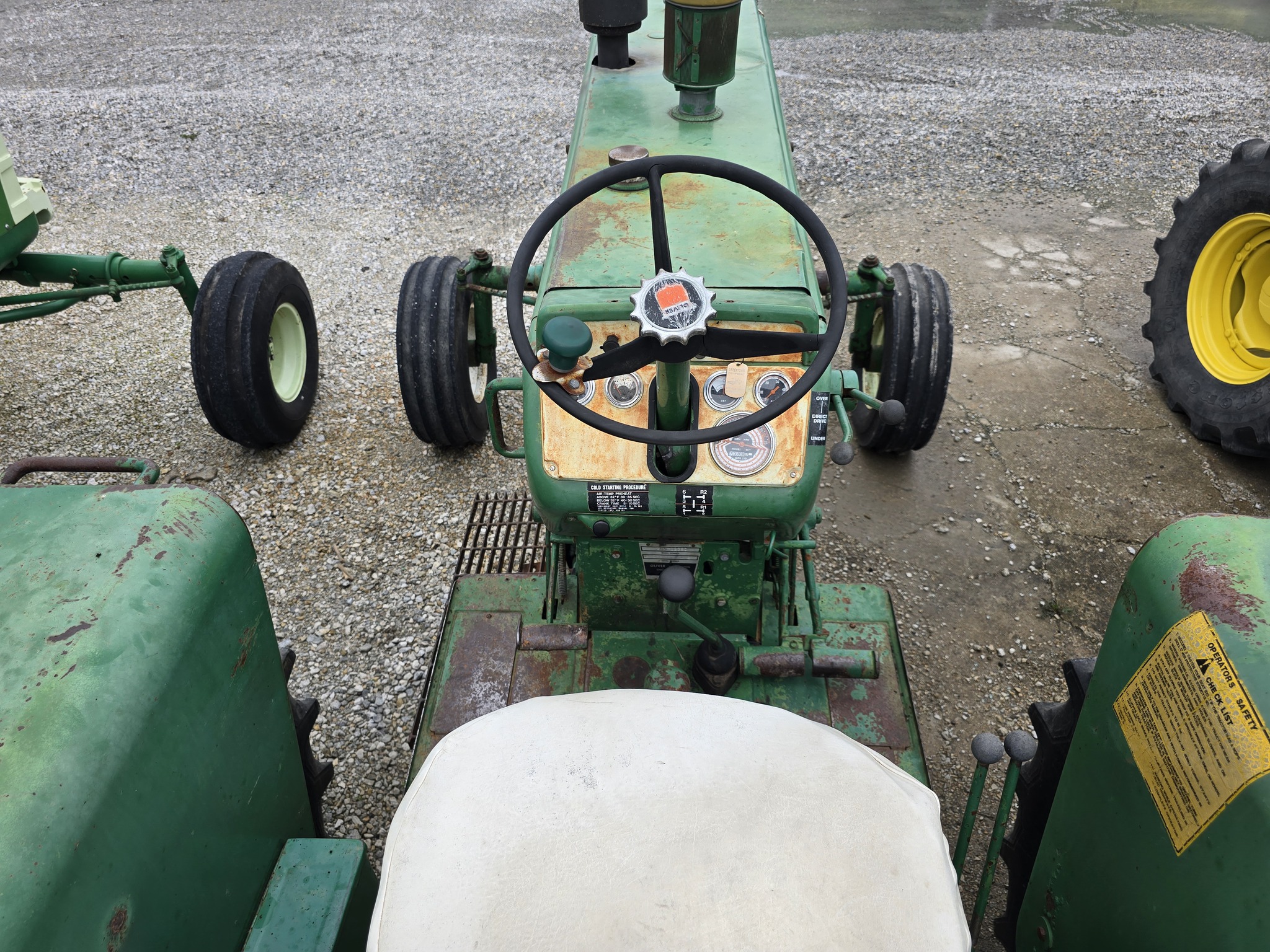 1969 Oliver 1655 Image 13