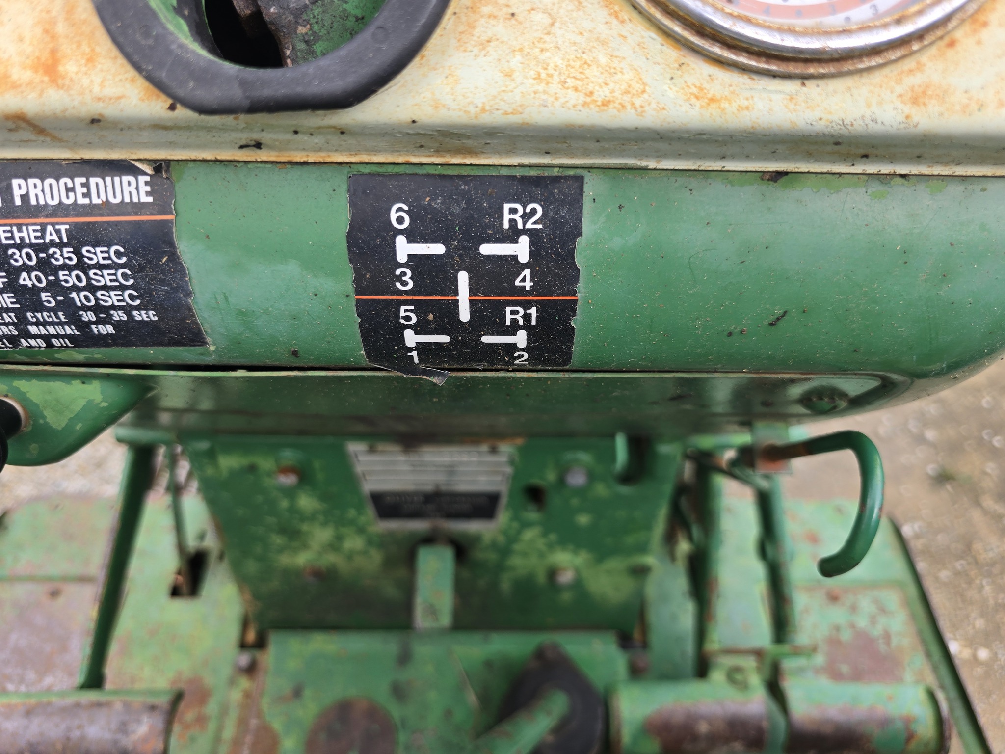 1969 Oliver 1655 Image 21