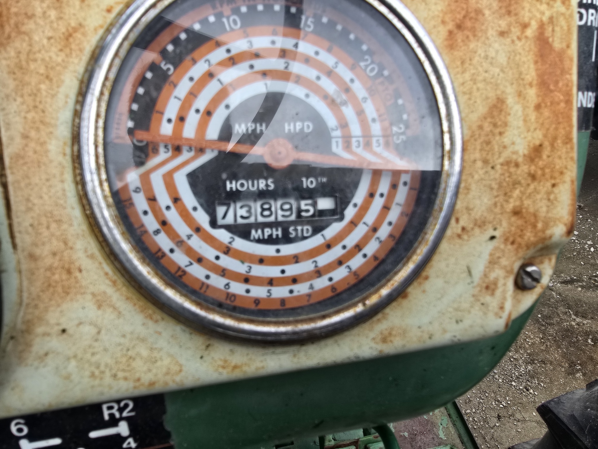 1969 Oliver 1655 Image 23