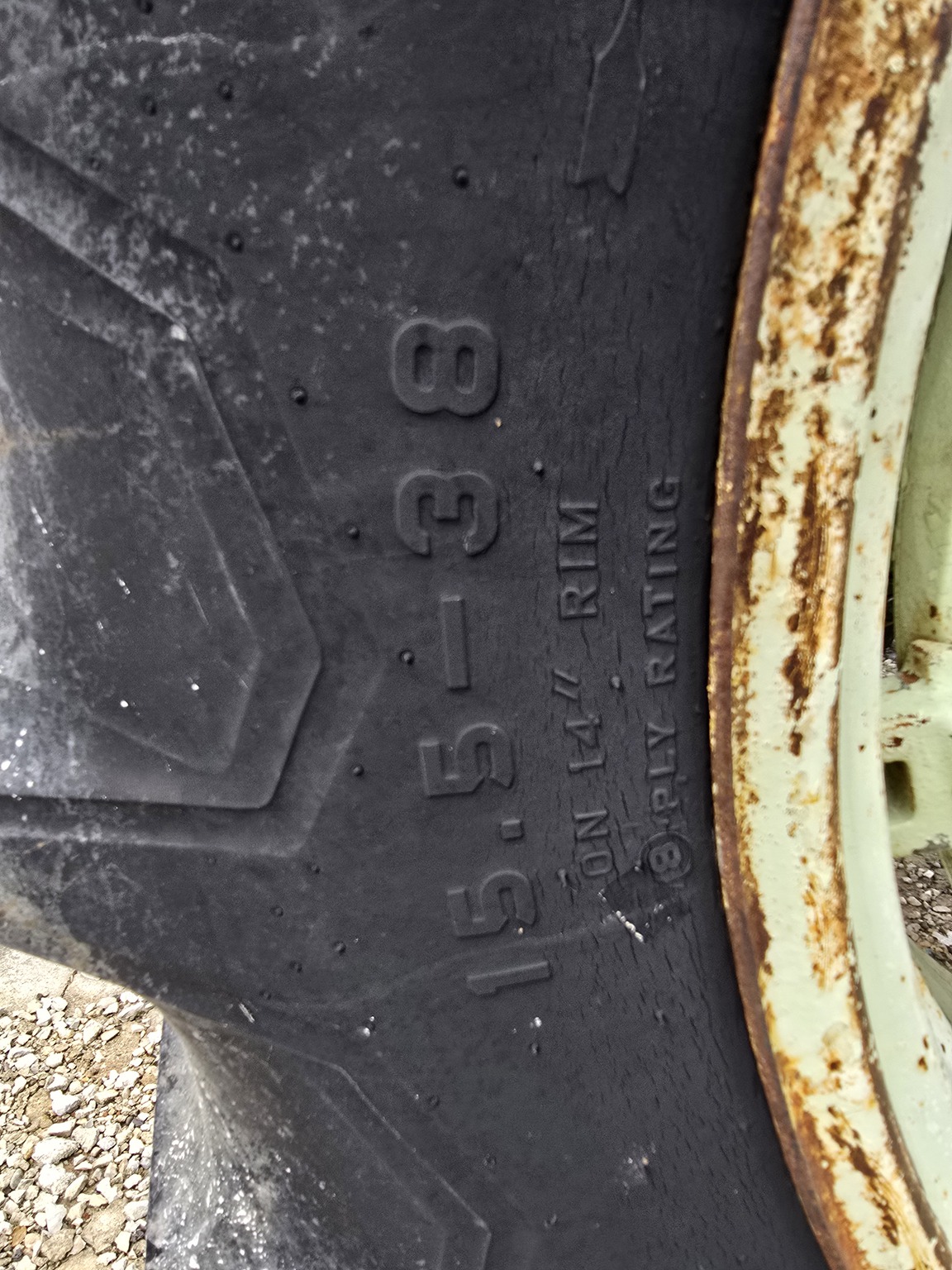 1969 Oliver 1655 Image 29