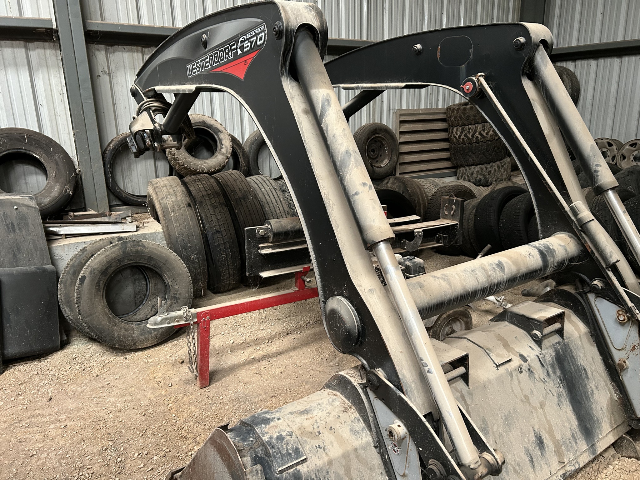  2009 Case IH Magnum 215 at Heritage Tractor in Lockwood, MO