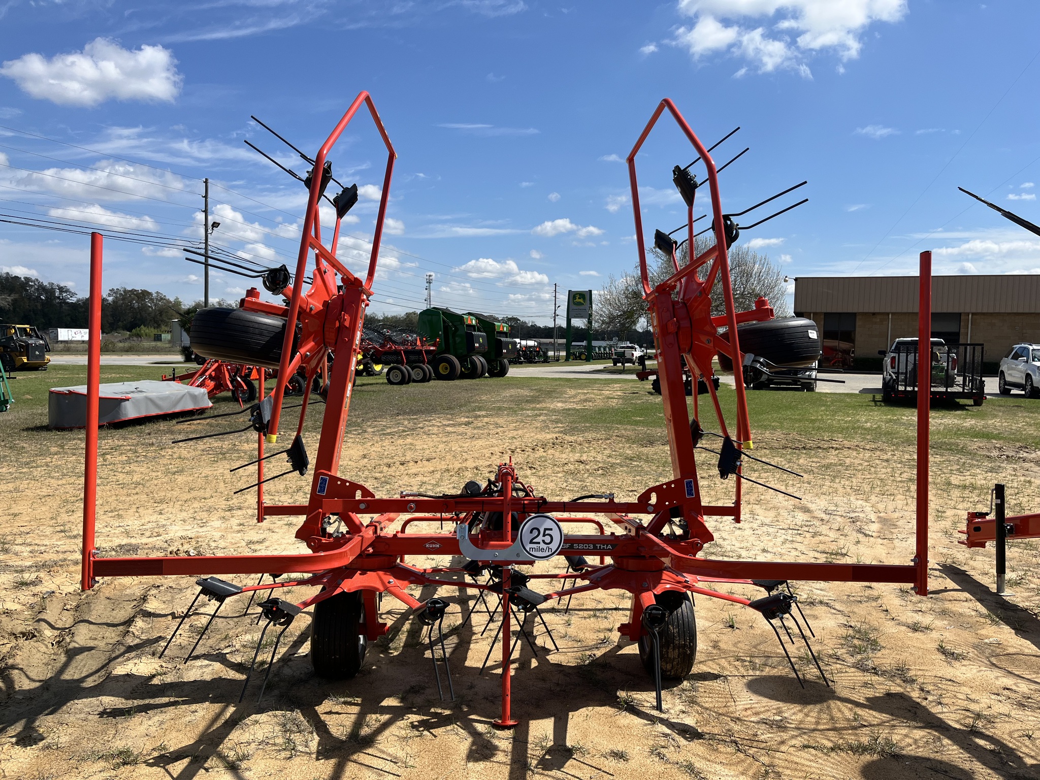 2026 Kuhn GF5203THA Image 3