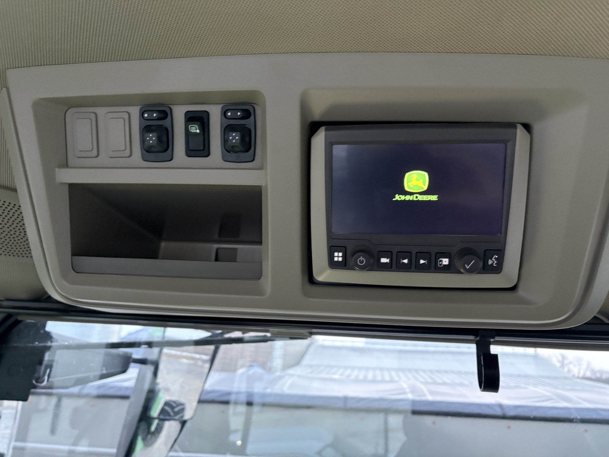 2023 John Deere 9R 640 Image 34