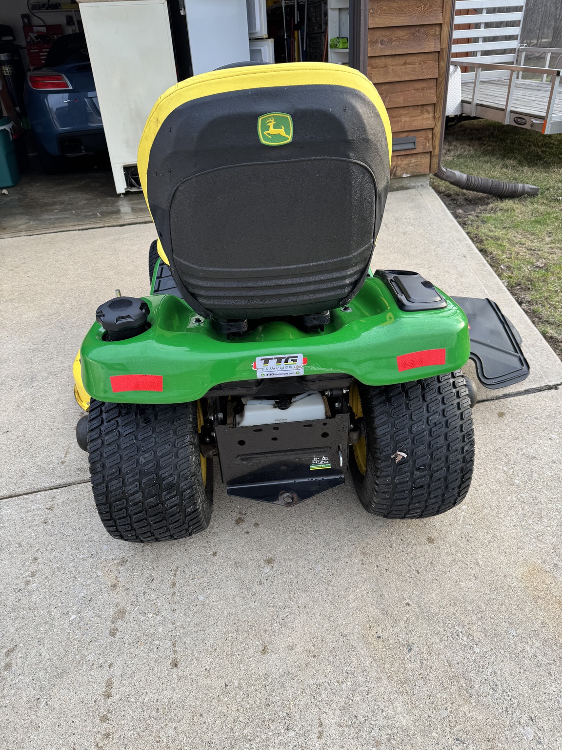 2020 John Deere X390 Image 4
