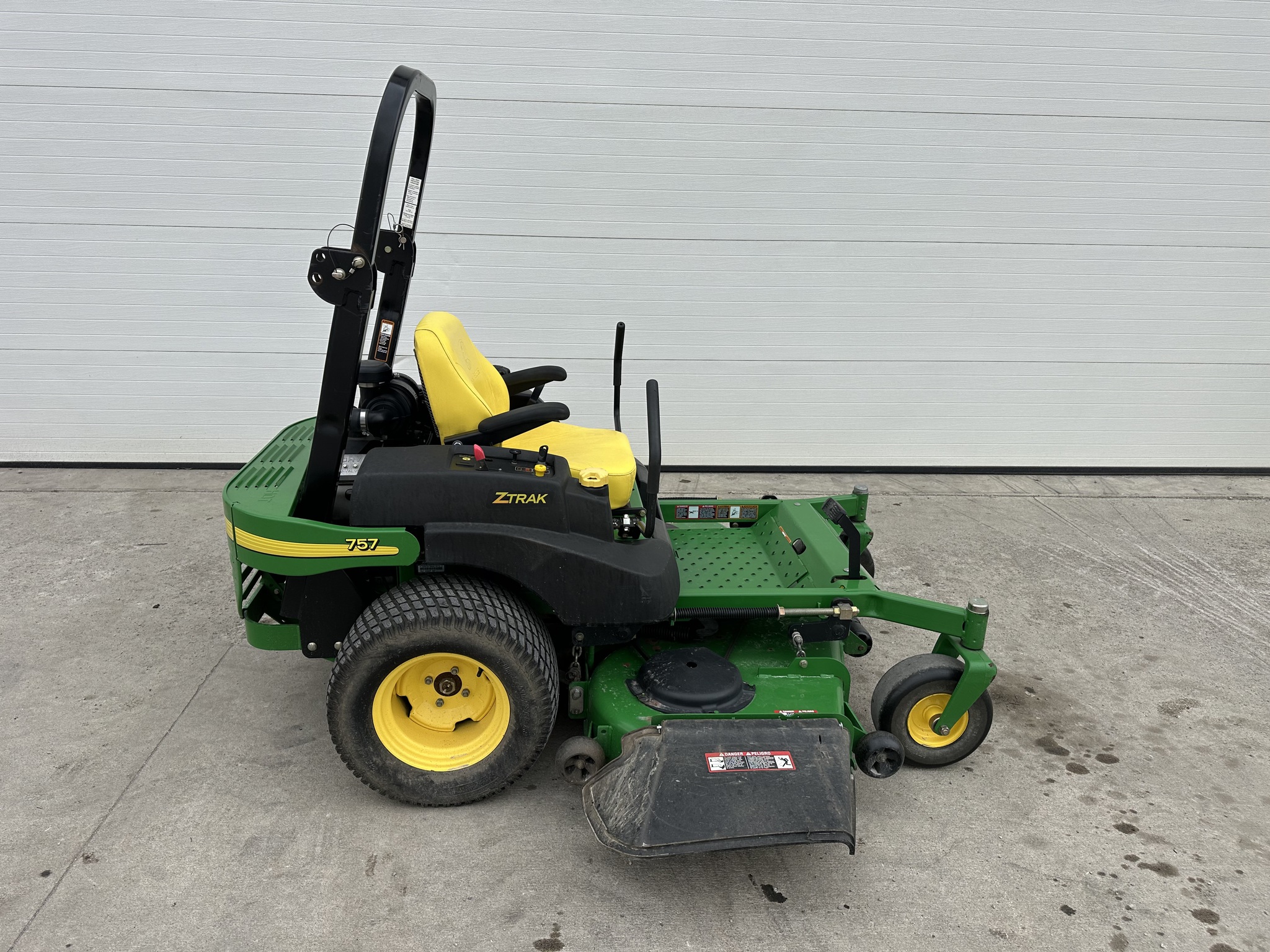 2005 John Deere 757 Image 2