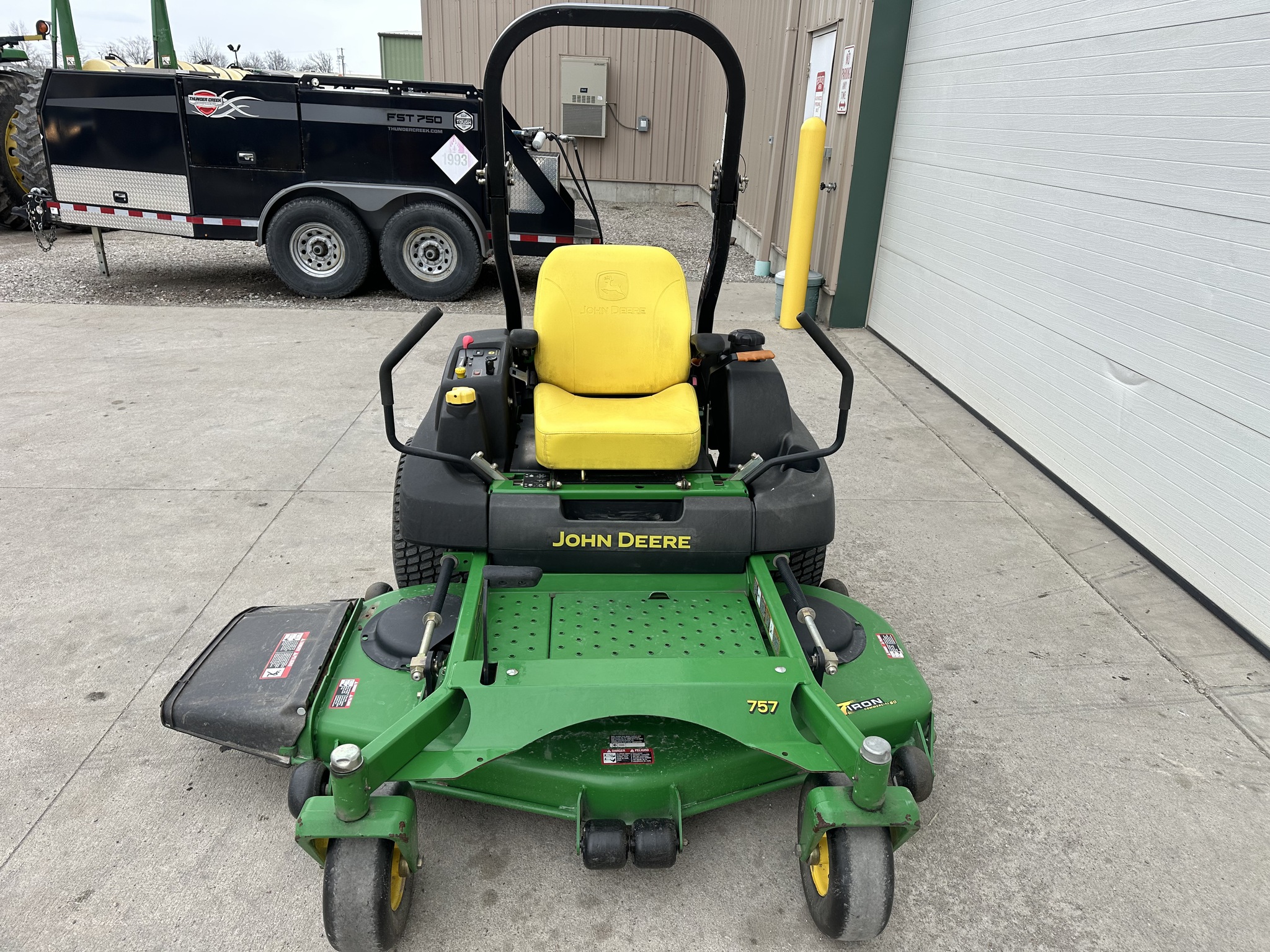 2005 John Deere 757 Image 8