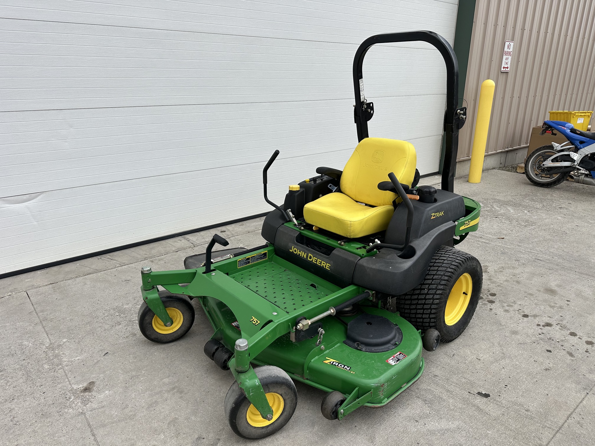 2005 John Deere 757 Image 7