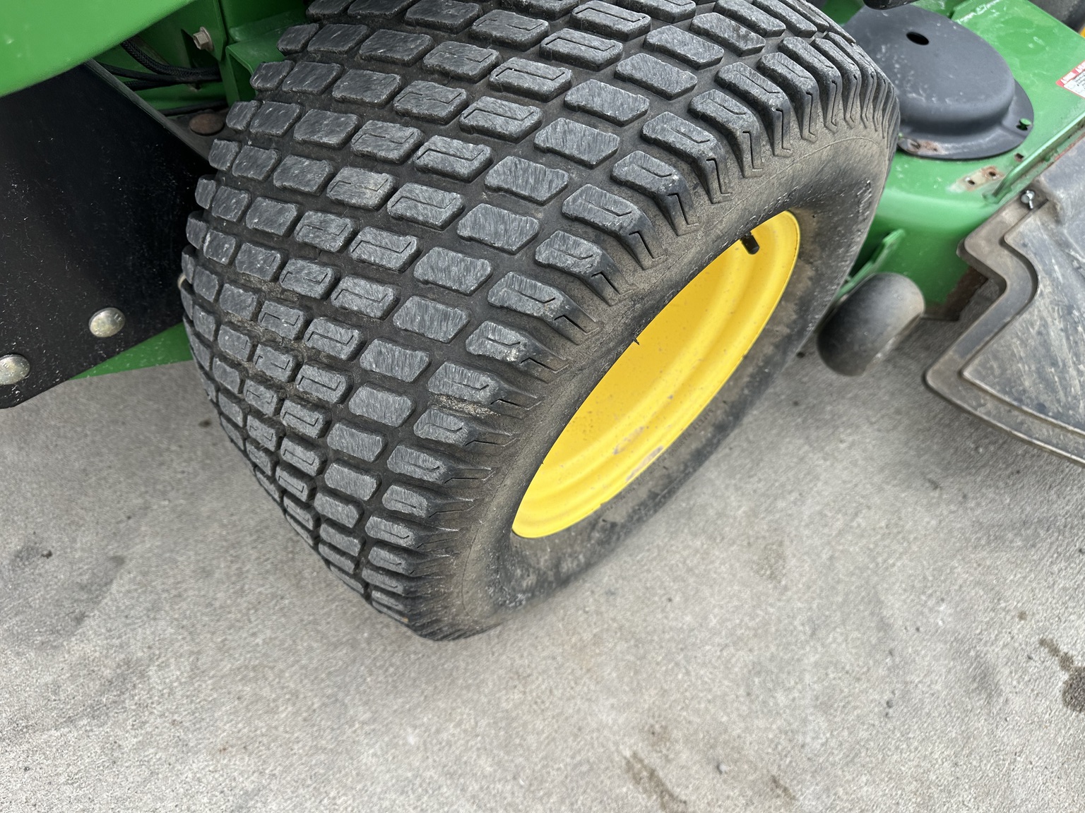 2005 John Deere 757 Image 11