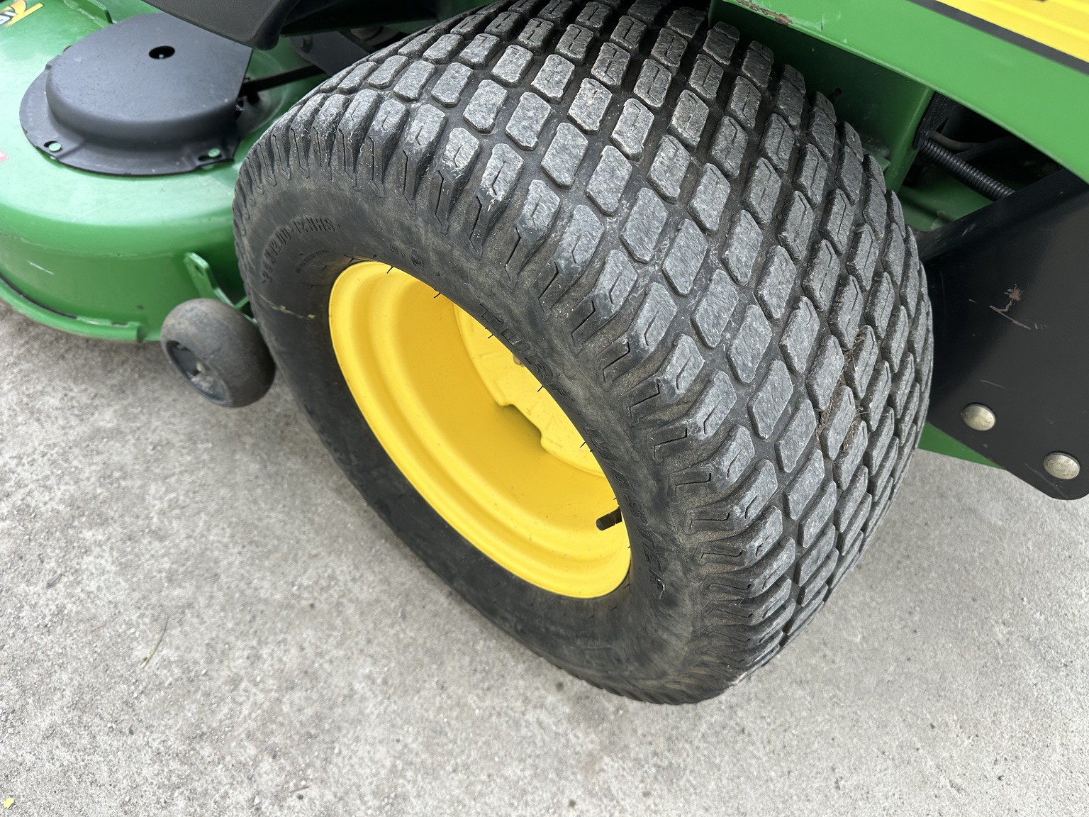 2005 John Deere 757 Image 12