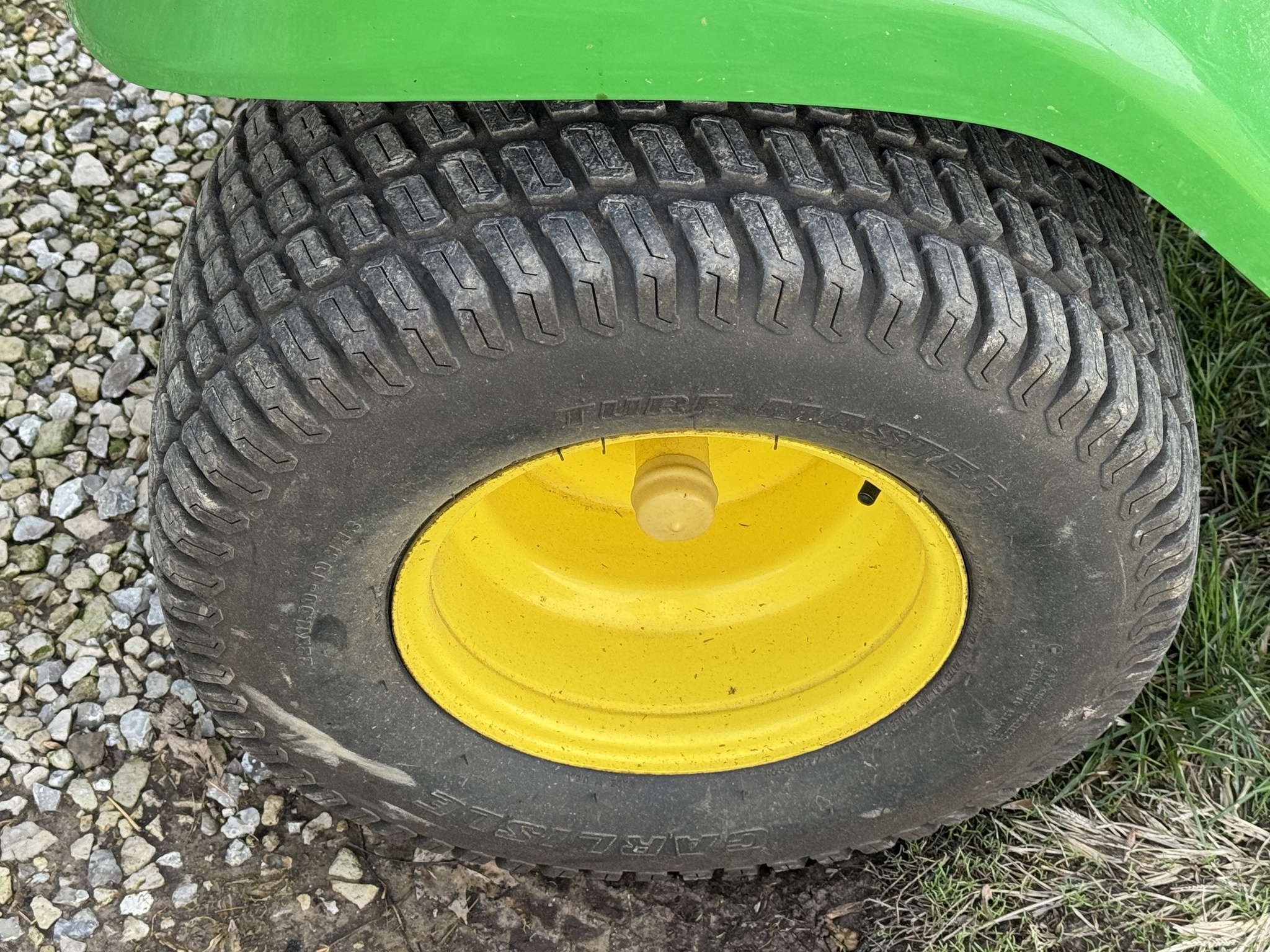 2007 John Deere X320 Image 4