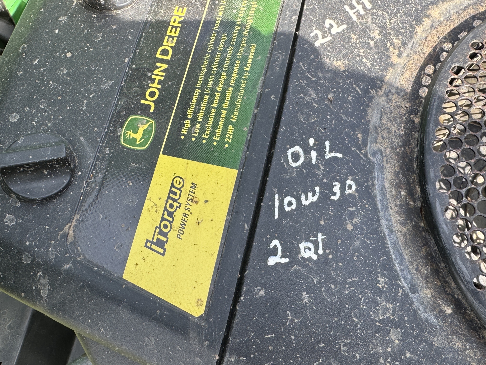 2007 John Deere X320 Image 12