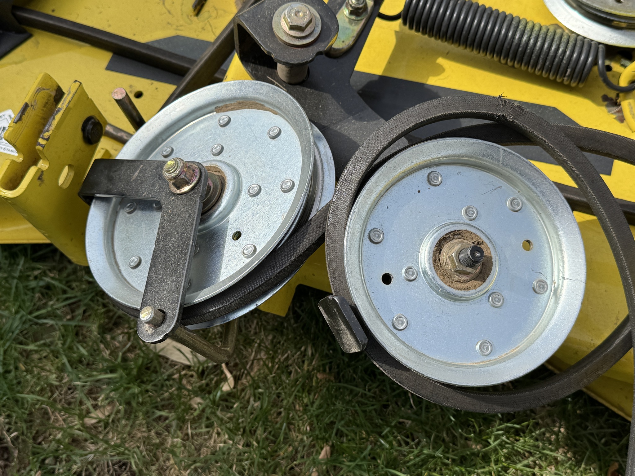 2007 John Deere X320 Image 28