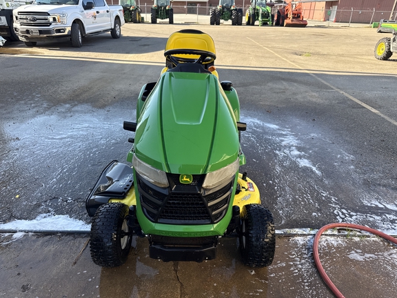 2017 John Deere X350 Photo 4