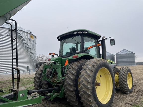 2010 John Deere 8270R (4th thumbnail)