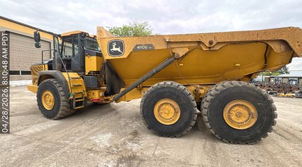 Photo of a 2021 John Deere 410E-II