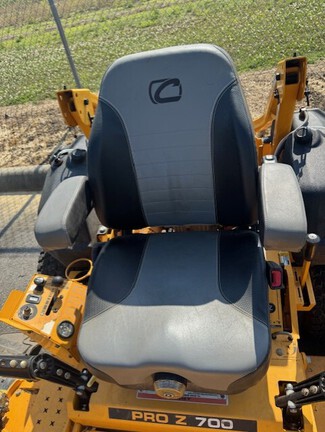2017 Cub Cadet Pro Z 700