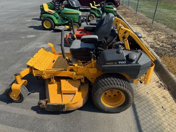 2017 Cub Cadet Pro Z 700