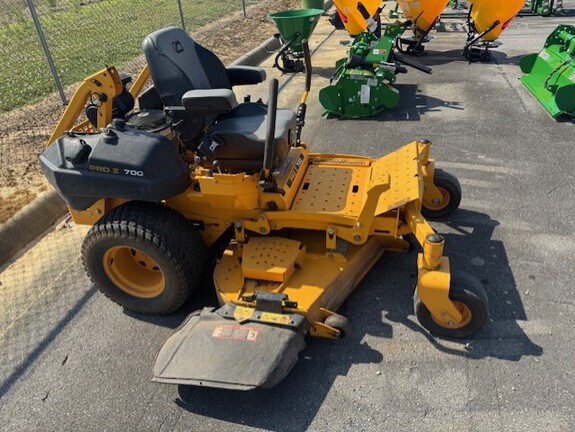 2017 Cub Cadet Pro Z 700