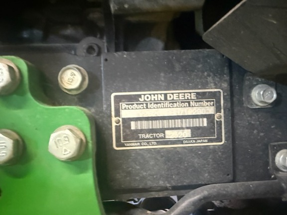 Photo of 2012 John Deere 2520