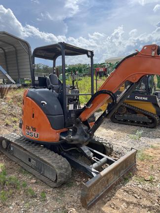 Photo of a 2024 Hitachi 35ZXU-5