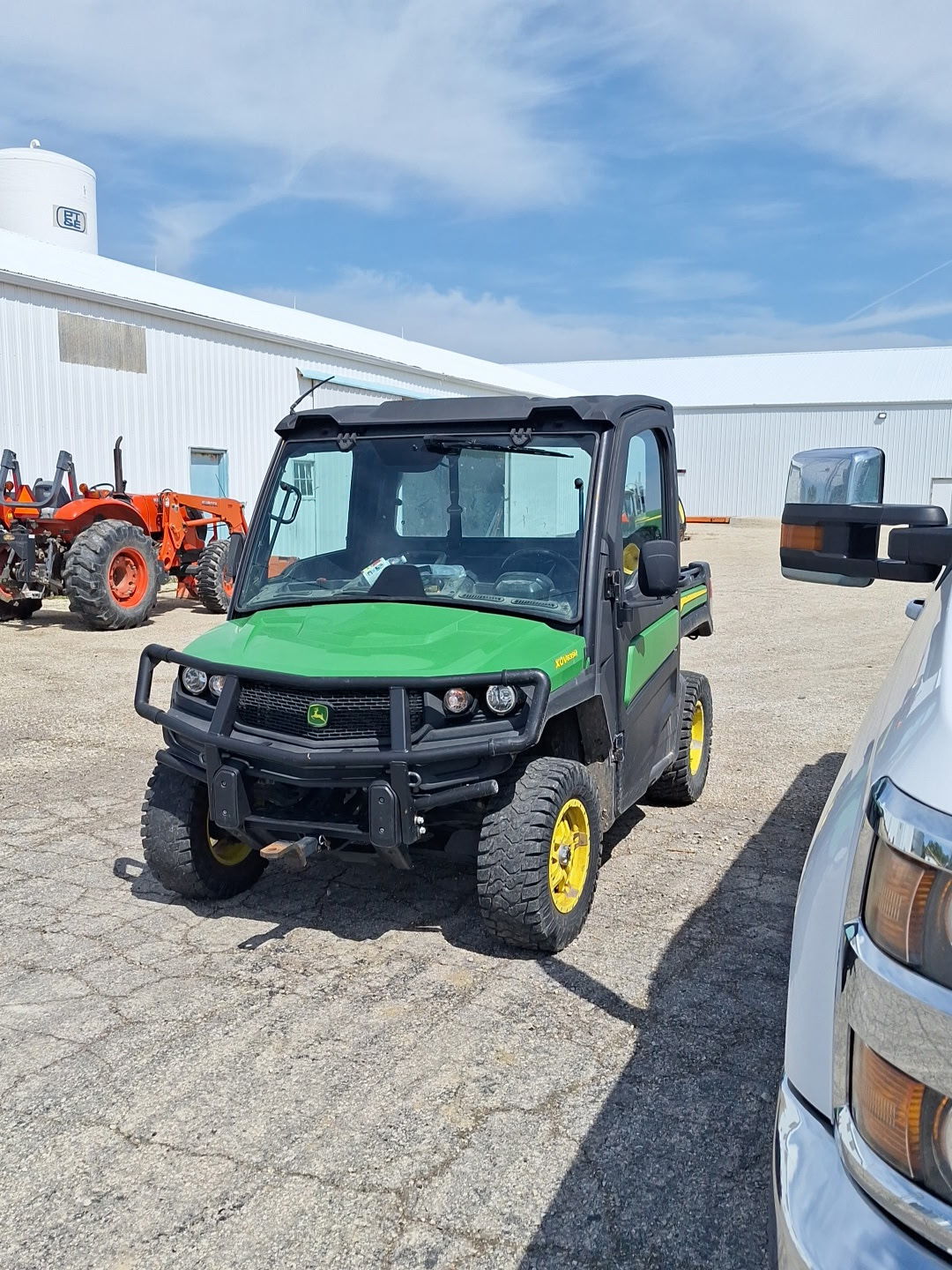 2023 John Deere XUV 835M Image 1