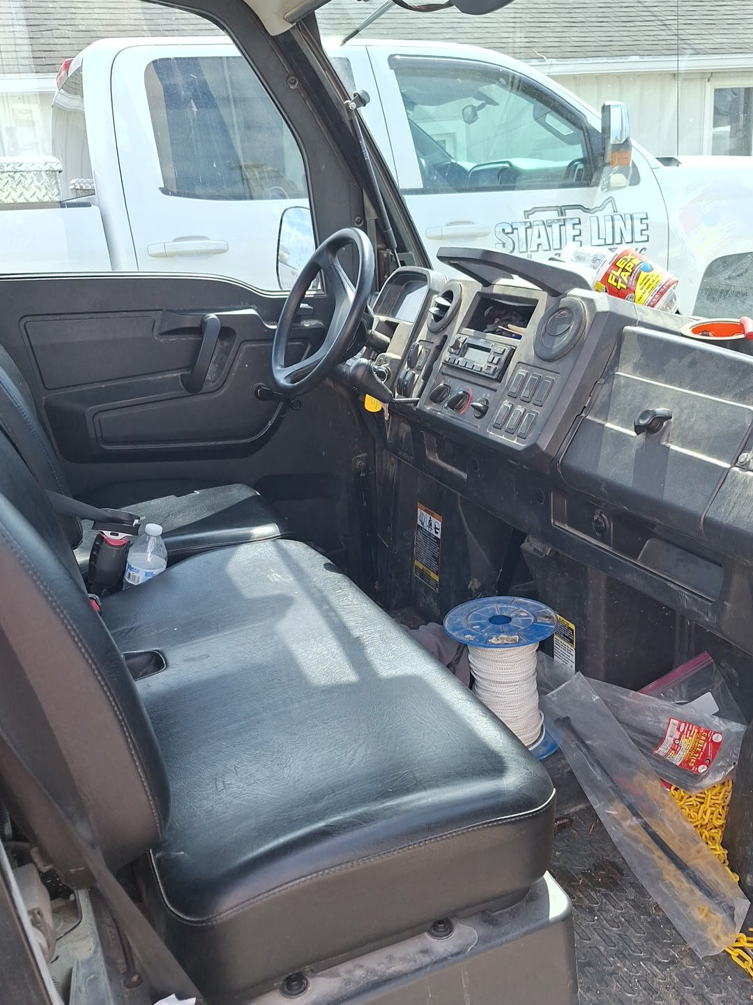 2023 John Deere XUV 835M Image 4