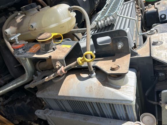 2025 John Deere 335P
