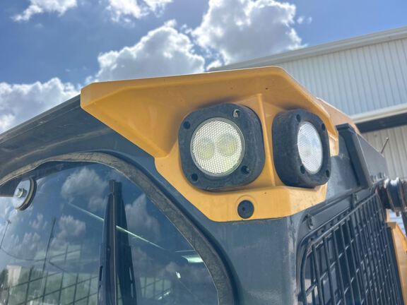 2025 John Deere 335P