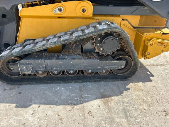 2025 John Deere 335P