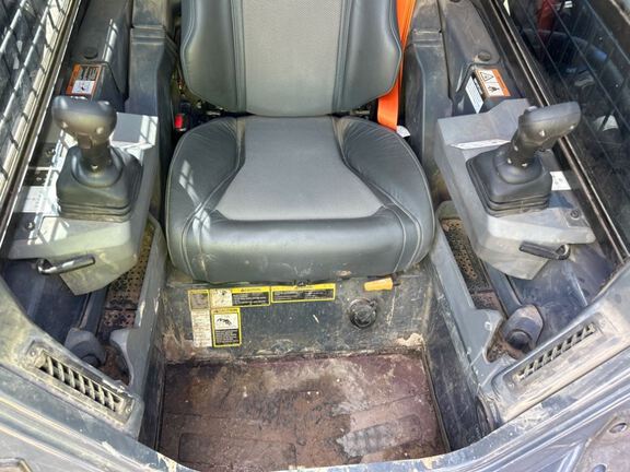 2025 John Deere 335P
