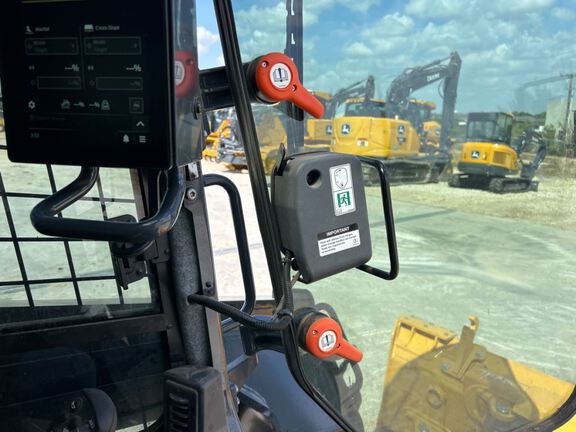 2025 John Deere 335P