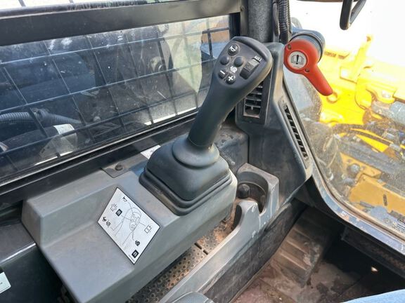 2025 John Deere 335P