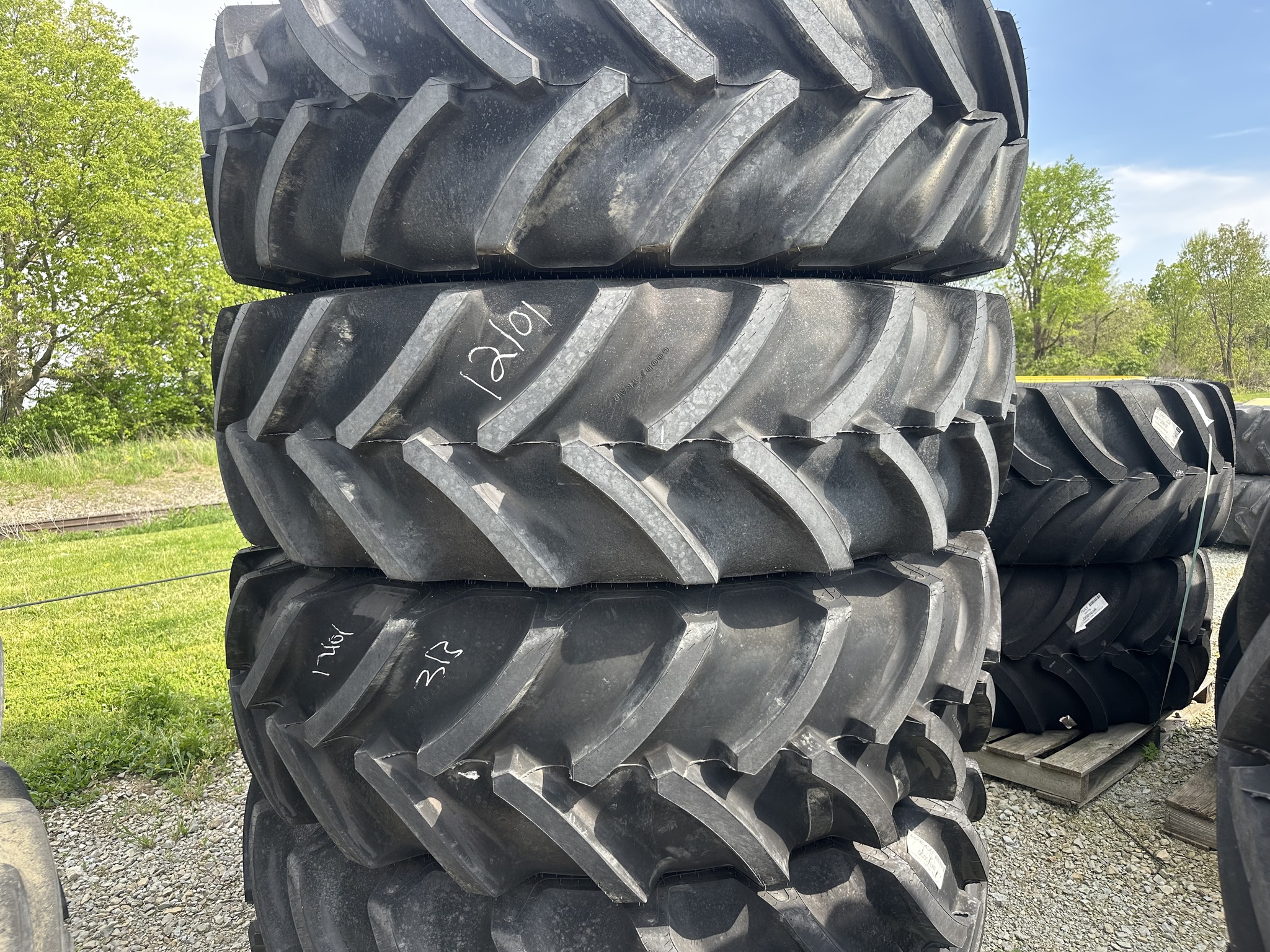 Goodyear 580/85R42 Image 2