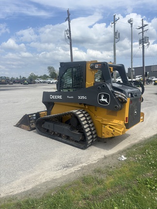 2022 John-Deere 325G