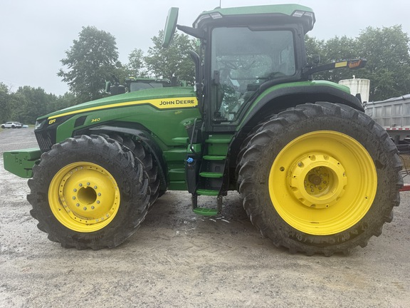 Photo of 2024 John Deere 8R 340