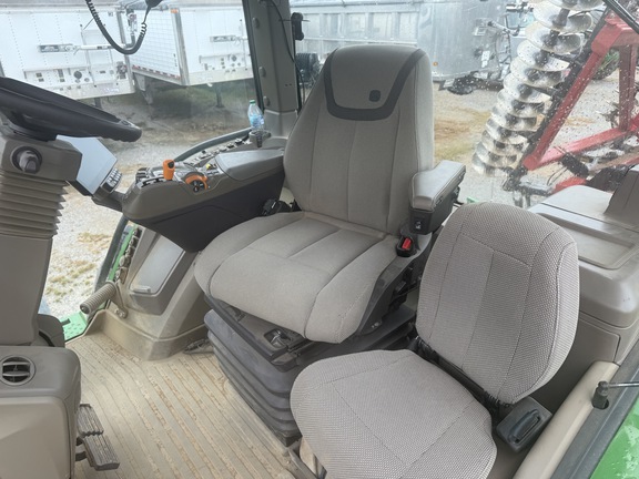 Photo of 2024 John Deere 8R 340