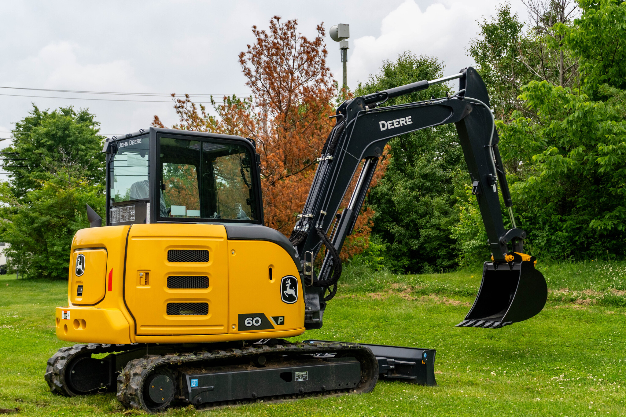 New In-Stock 2024 John Deere 60 P Compact Excavators at Koenig Equipment in Urbana, OH - PhotoXL9