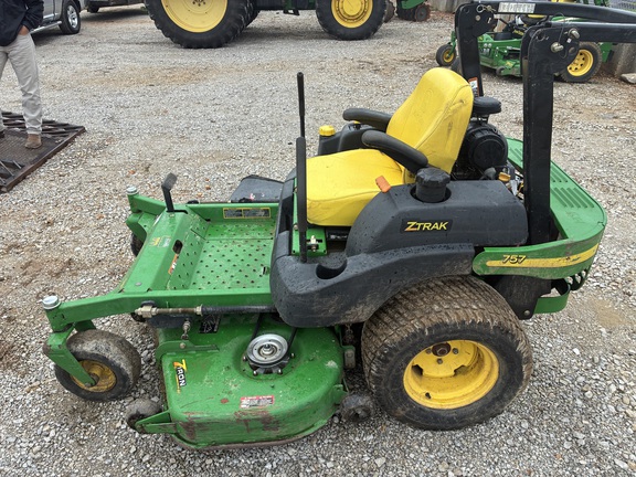 2005 John Deere 757