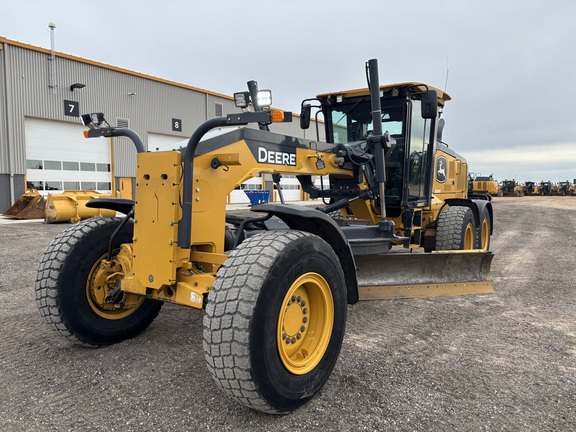 Photo of 2021 John Deere 872G