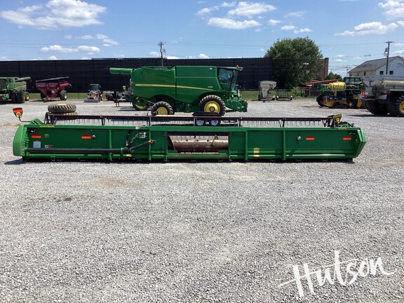 Photo of 2009 John Deere 630F