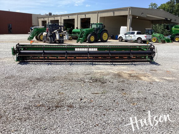 Photo of 2009 John Deere 630F