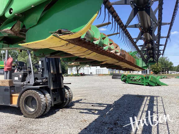 Photo of 2009 John Deere 630F