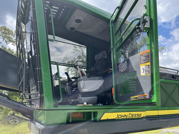 2023 John Deere 2156G