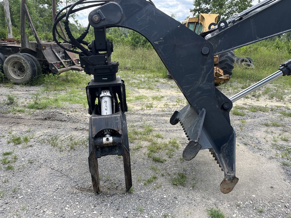 2023 John Deere 2156G