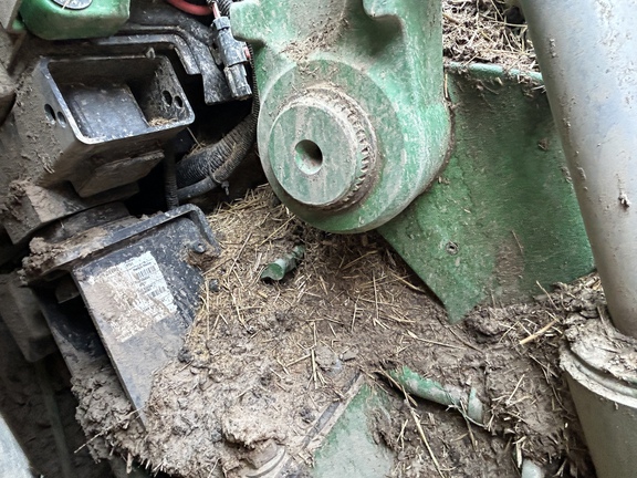 2018 John Deere 8245R (3rd thumbnail)