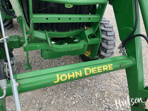 Photo of 2023 John Deere 4044R